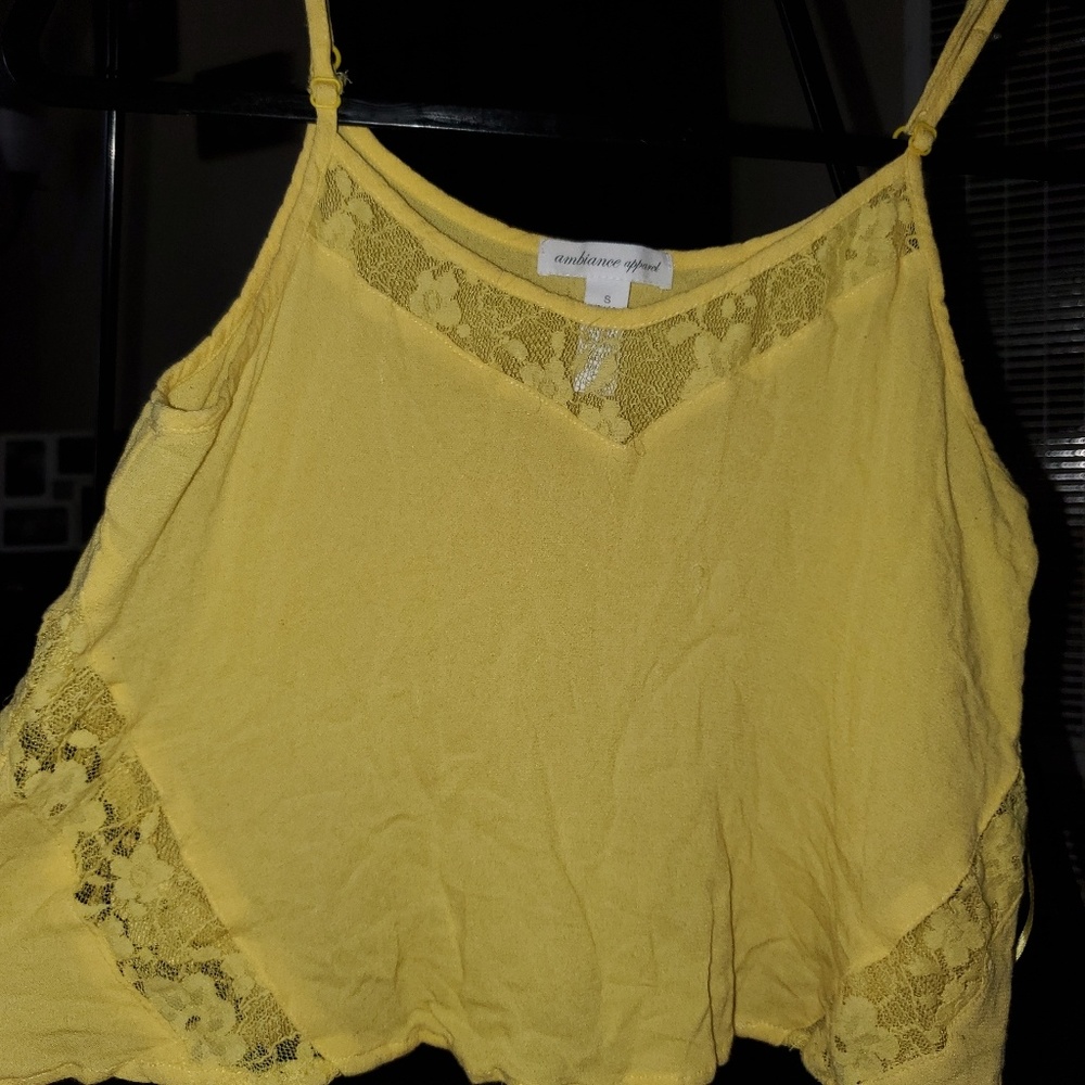Womens tops